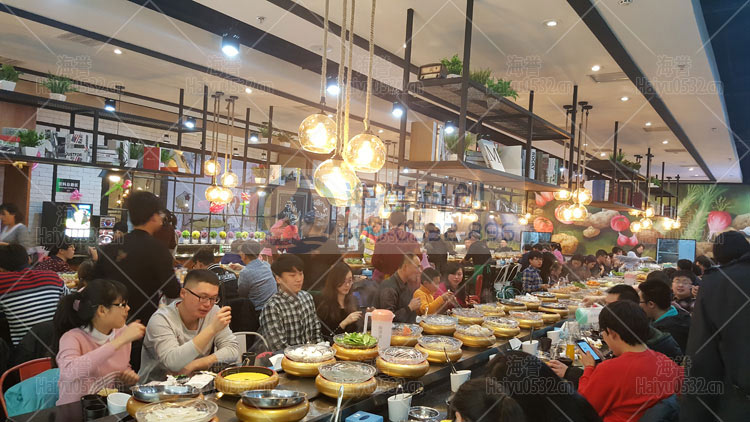 开一家旋转小火锅店需要哪些流程？准备那些东西？
