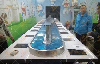 12.8青岛哆啦A梦系列回转小火锅设备安装成功
